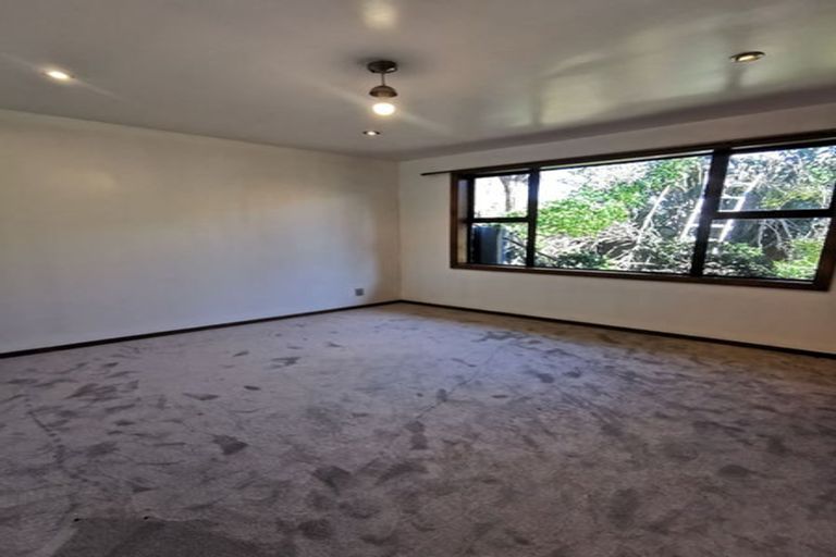 Photo of property in 5 Haslett Place, Upper Riccarton, Christchurch, 8041