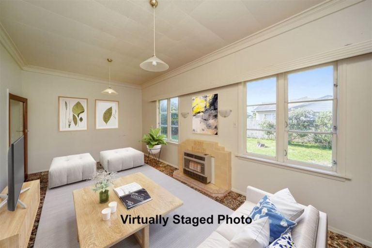 Photo of property in 371 Waihi Road, Normanby, Hawera, 4614