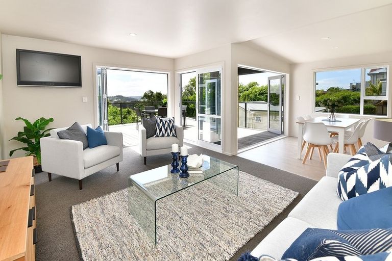 Photo of property in 42 Stanmore Bay Road, Stanmore Bay, Whangaparaoa, 0932