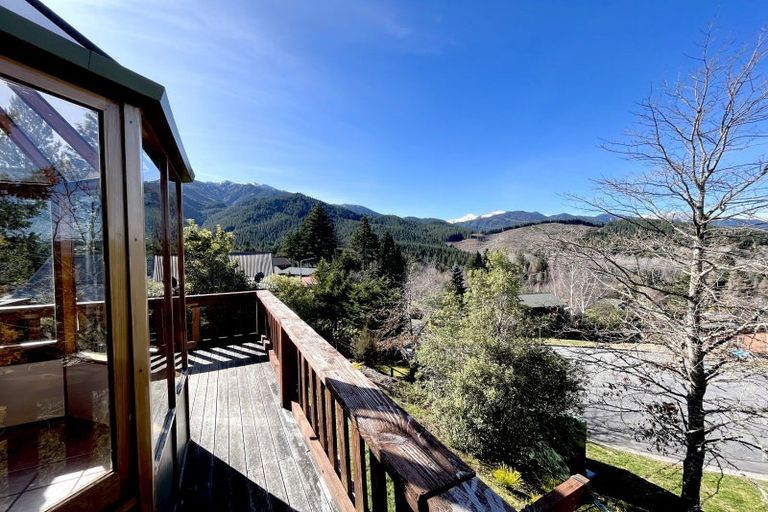 Photo of property in 90 Chalet Crescent, Hanmer Springs, 7334