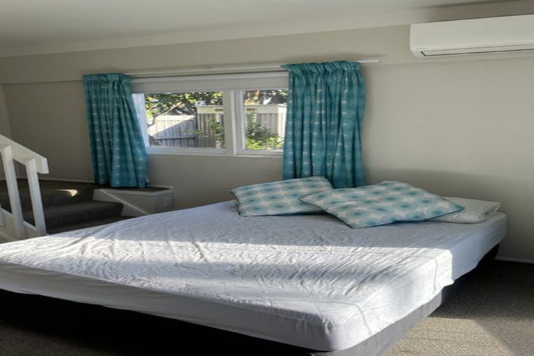 Photo of property in 3/1 Gulf Crest, Bucklands Beach, Auckland, 2012