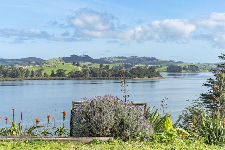 Photo of property in 17 Dem Road, Pahi, Paparoa, 0571