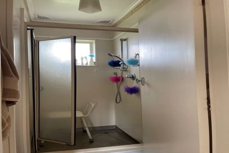 Photo of property in 7 Sea Spray Drive, Bucklands Beach, Auckland, 2012