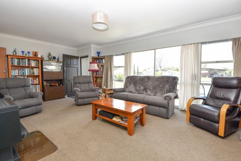 Photo of property in 28 Seddon Street, Carterton, 5713