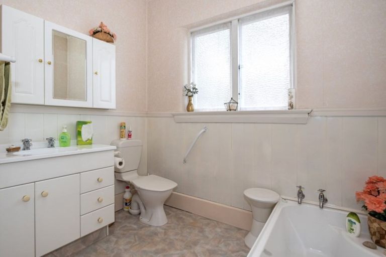 Photo of property in 111 North Street, Seaview, Timaru, 7910