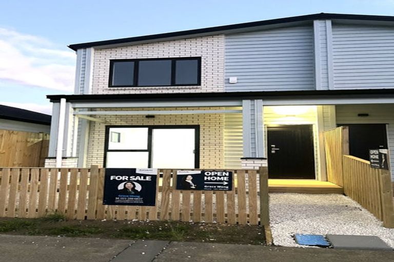 Photo of property in 42 Auranga Drive, Karaka, Papakura, 2113