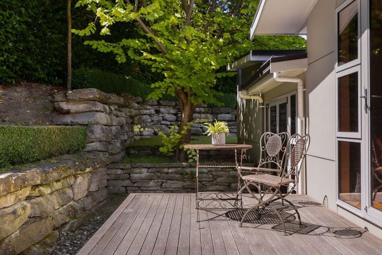 Photo of property in 1 Mcdonnell Road, Arrowtown, 9302