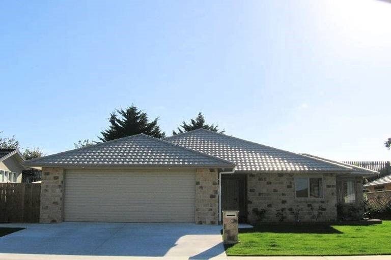 Photo of property in 39 Gandalf Crescent, Paraparaumu, 5032