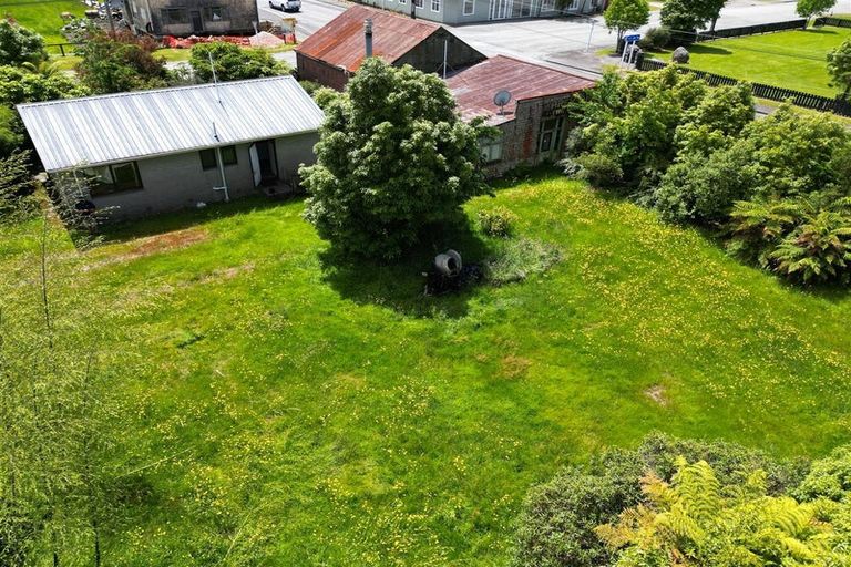 Photo of property in 44 Seddon Street, Kumara, 7832