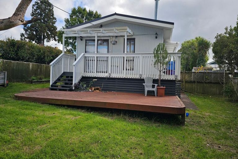 Photo of property in 150 Titirangi Road, New Lynn, Auckland, 0600