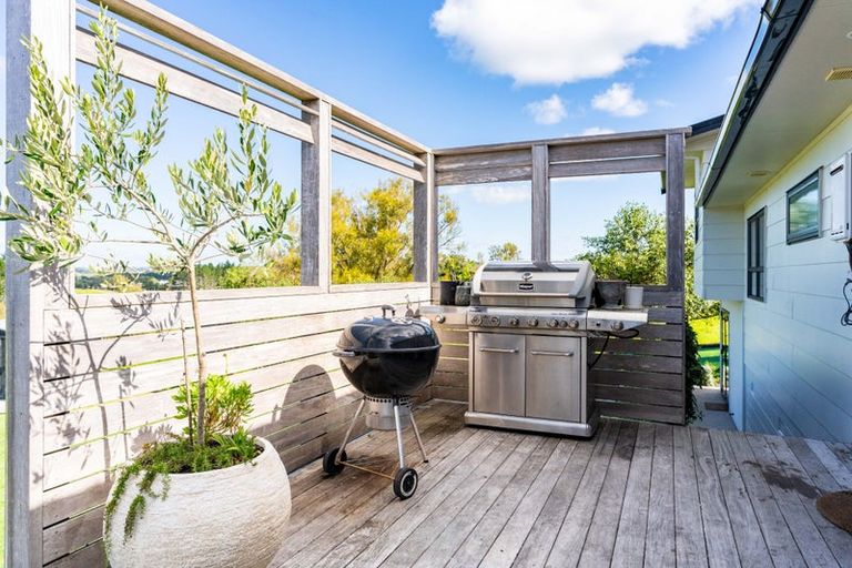 Photo of property in 3 Bickerstaffe Road, Maungaturoto, 0520