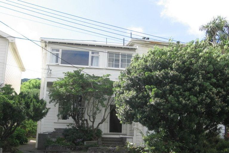 Photo of property in 147 Brougham Street, Mount Victoria, Wellington, 6011