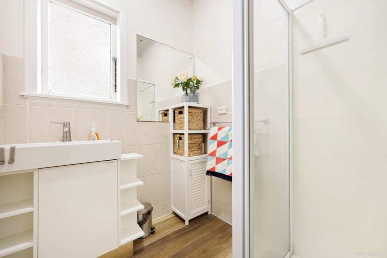 Photo of property in 1/245 Pakuranga Road, Pakuranga, Auckland, 2010