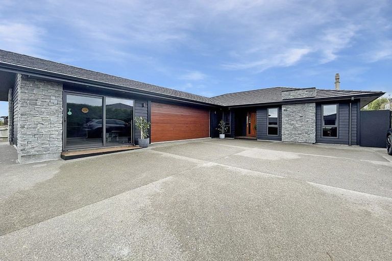Photo of property in 13 Magnolia Crescent, Tawhero, Whanganui, 4501