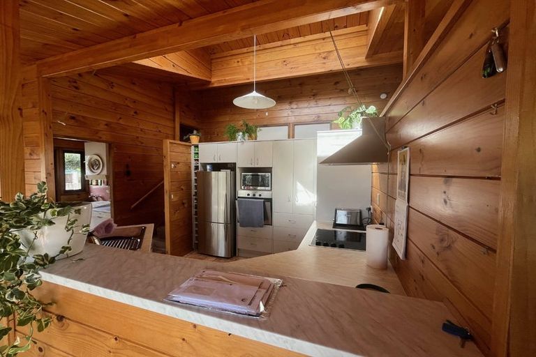 Photo of property in 2/27 Motuora Road, Manly, Whangaparaoa, 0930