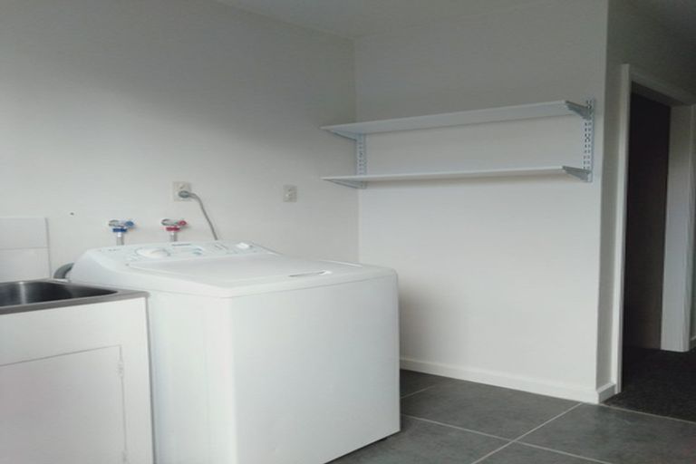 Photo of property in 2/39 Waimairi Road, Upper Riccarton, Christchurch, 8041