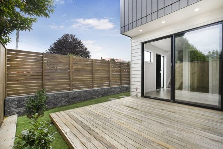 Photo of property in 1/8 Knight Avenue, Mount Albert, Auckland, 1025