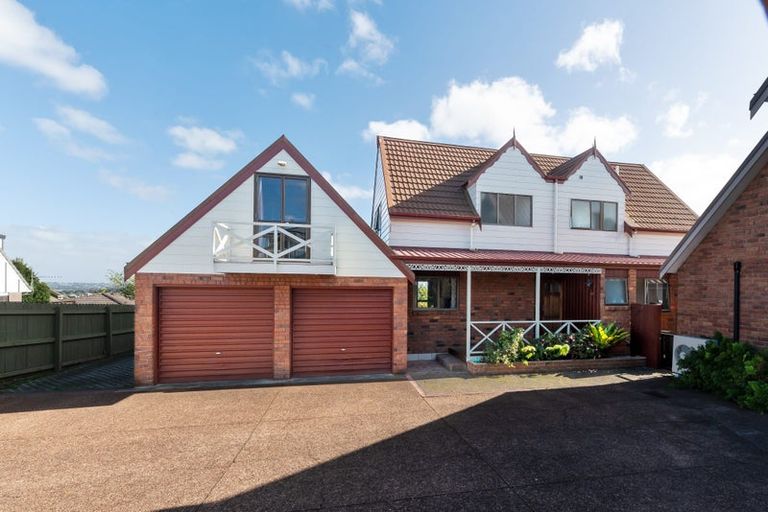 Photo of property in 80 Highland Park Drive, Highland Park, Auckland, 2010