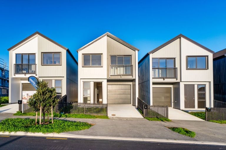 Photo of property in 17 Sails Road, Hobsonville, Auckland, 0616