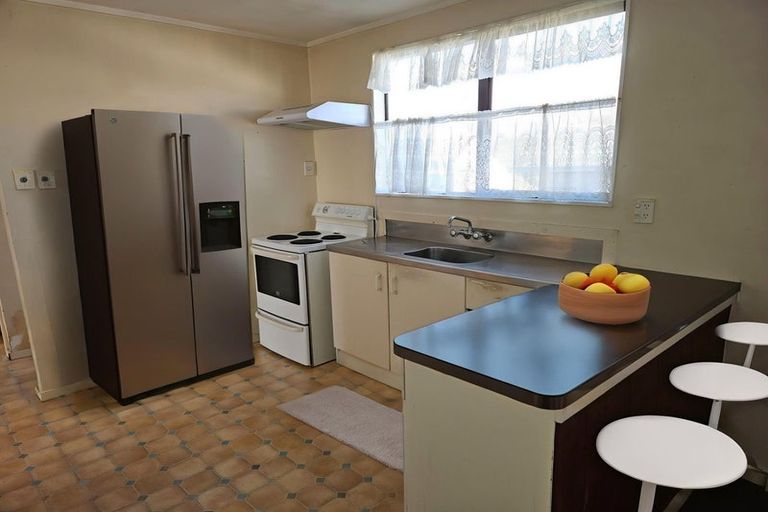 Photo of property in 6 Solveig Place, Randwick Park, Auckland, 2105