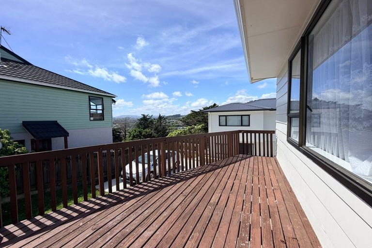 Photo of property in 53b Fyvie Avenue, Tawa, Wellington, 5028