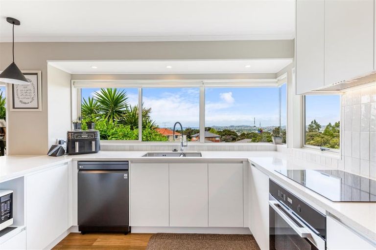 Photo of property in 3 Ascot Way, Orewa, 0931