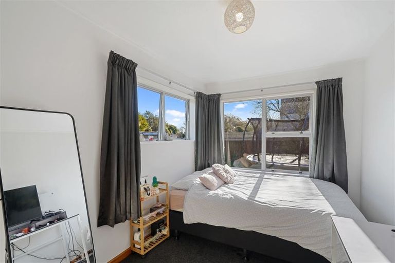 Photo of property in 10b Karlaw Place, Parklands, Christchurch, 8083
