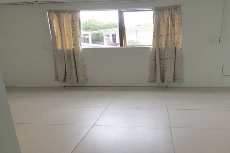 Photo of property in 154 Ti Rakau Drive, Pakuranga, Auckland, 2010