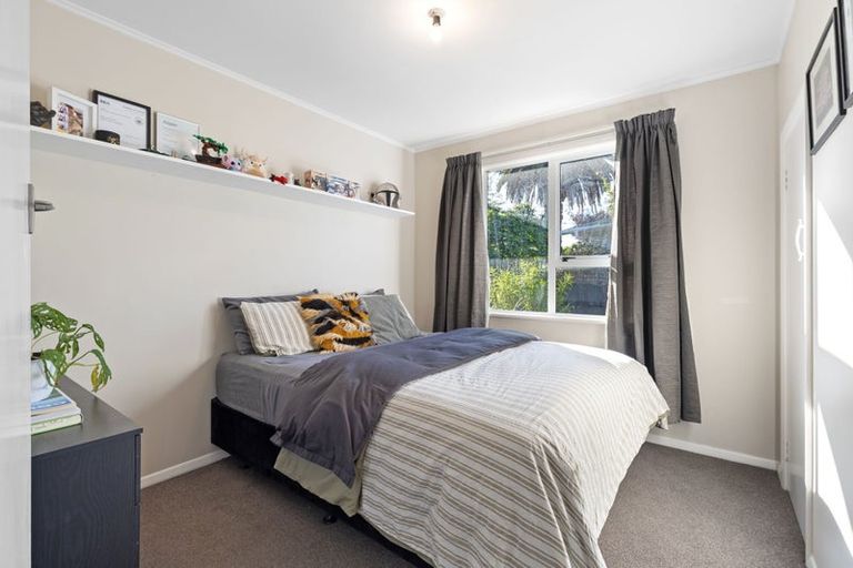 Photo of property in 15 Sinclair Avenue, Highbury, Palmerston North, 4412