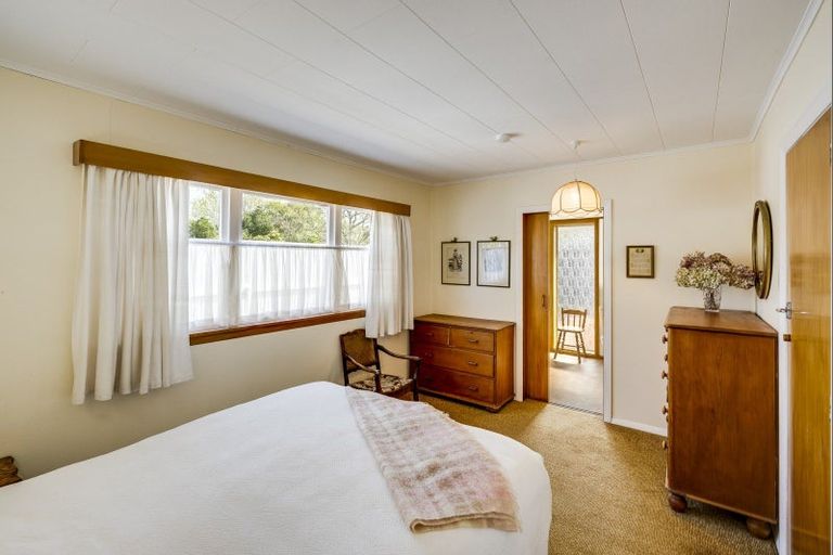 Photo of property in 36 Airini Road, Waimarama, Havelock North, 4294