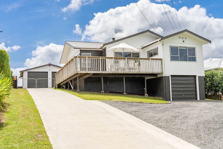 Photo of property in 28 Bickerstaffe Road, Maungaturoto, 0520