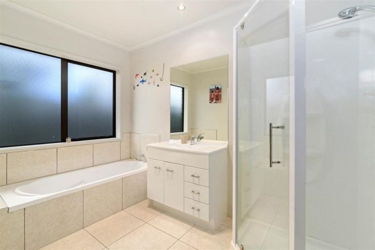 Photo of property in 16 Devoy Drive, Owhata, Rotorua, 3010