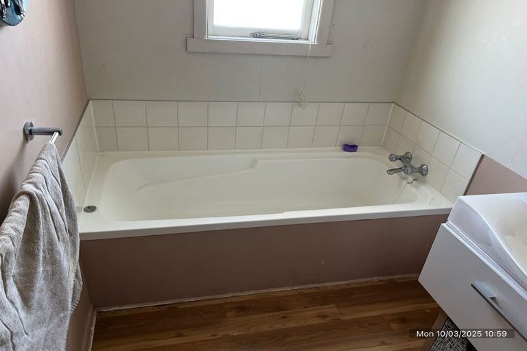 Photo of property in 34 Fairview Road, Western Heights, Rotorua, 3015