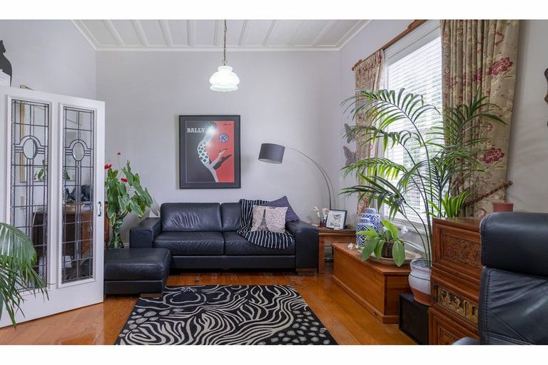 Photo of property in 215 Baillie Street, Thames, 3500