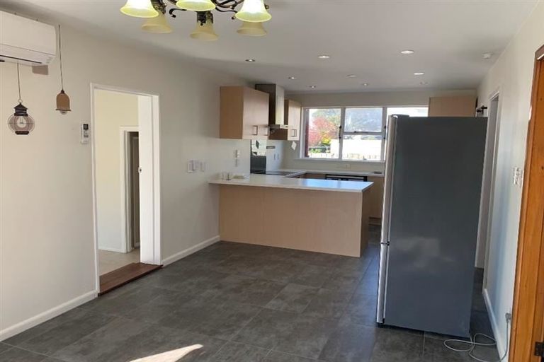 Photo of property in 143 Kendal Avenue, Burnside, Christchurch, 8053