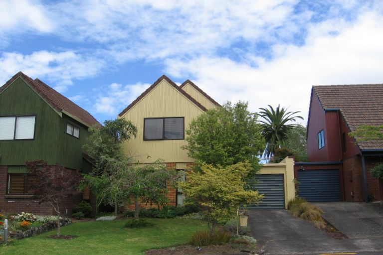 Photo of property in 28 Springwood Place, Mount Eden, Auckland, 1024