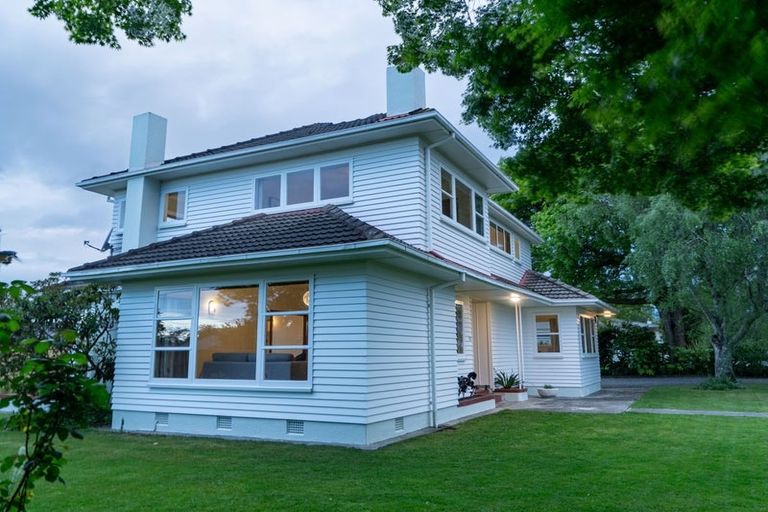 Photo of property in 197 Bath Street, Levin, 5510