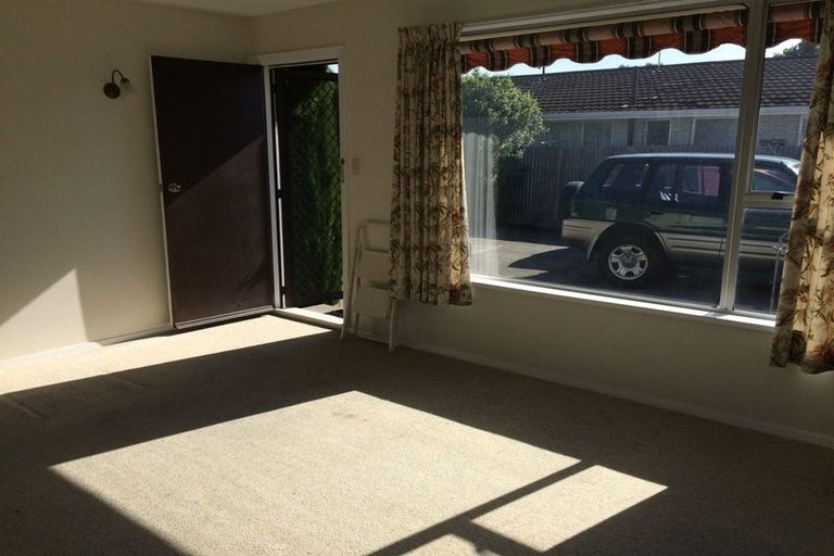 Photo of property in 4/32 Elizabeth Street, Riccarton, Christchurch, 8041