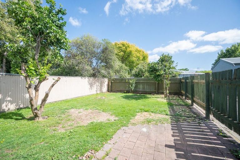 Photo of property in 4/10 Kowhai Avenue, Takaro, Palmerston North, 4410