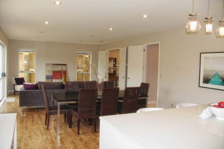 Photo of property in 7 Rahotu Way, Bayview, Auckland, 0629