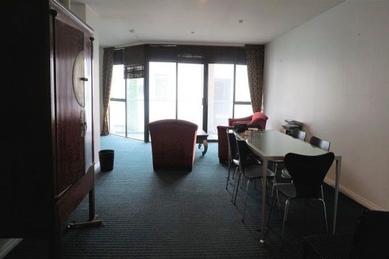 Photo of property in St James Courts, 5/77 Gloucester Street, Christchurch Central, Christchurch, 8013