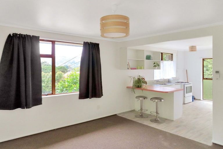 Photo of property in Recreation Reserve, 5/273 Grounsell Crescent, Belmont, Lower Hutt, 5010