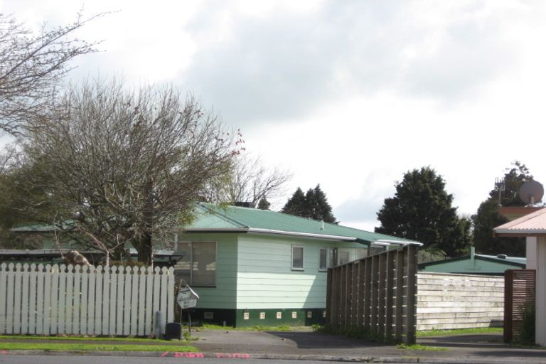 Photo of property in 28 Koromiko Street, Inglewood, 4330