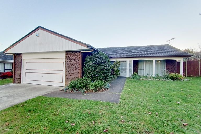 Photo of property in 9 Cornelian Crescent, Half Moon Bay, Auckland, 2012