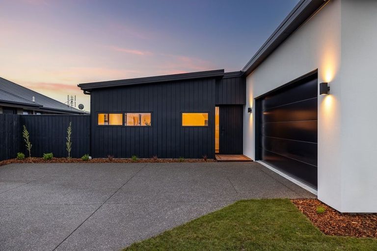 Photo of property in 31 Timara Crescent, Marshland, Christchurch, 8083