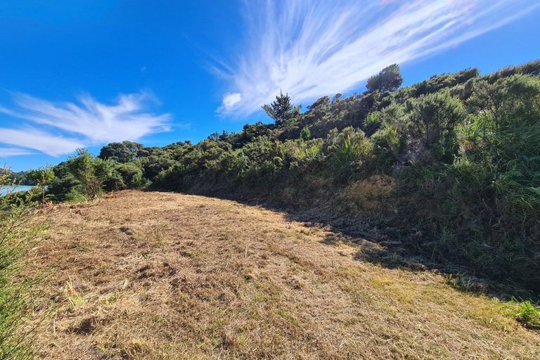 Photo of property in 73 Harbour View Road, Coromandel, 3581