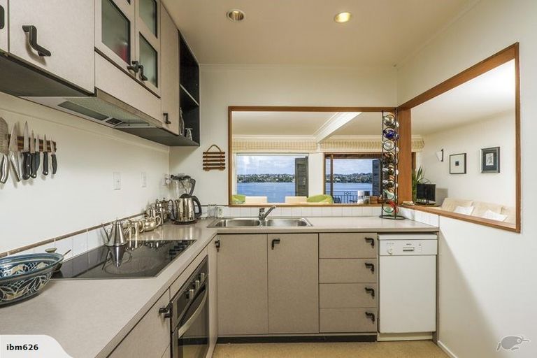 Photo of property in 1/198 Hurstmere Road, Takapuna, Auckland, 0622