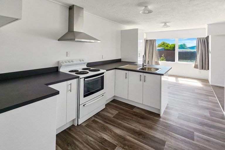 Photo of property in 4/90 Gloucester Street, Greenmeadows, Napier, 4112