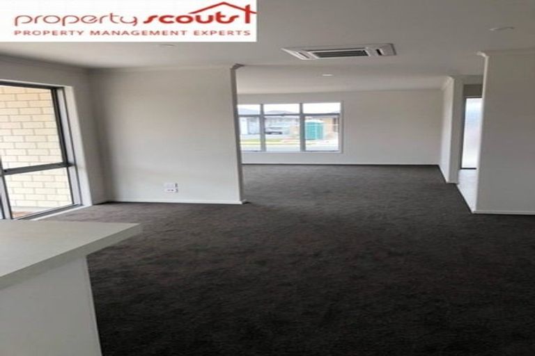 Photo of property in 23 Saint Michael Crescent, One Tree Point, 0118