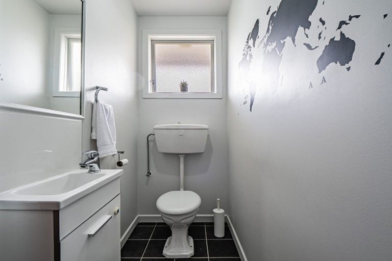 Photo of property in 20 Lorna Street, Lynmouth, New Plymouth, 4310